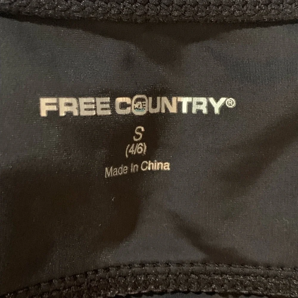 FREE COUNTRY Women's Size S (4-6) Black/Multi-color Print Swimsuit Tankini Top